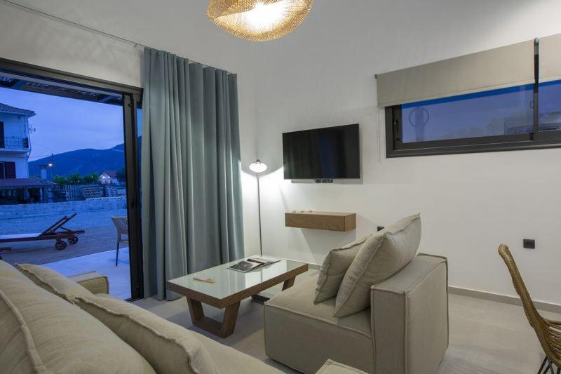 Seascape Villas Vassiliki - Beachfront Villas Exterior foto