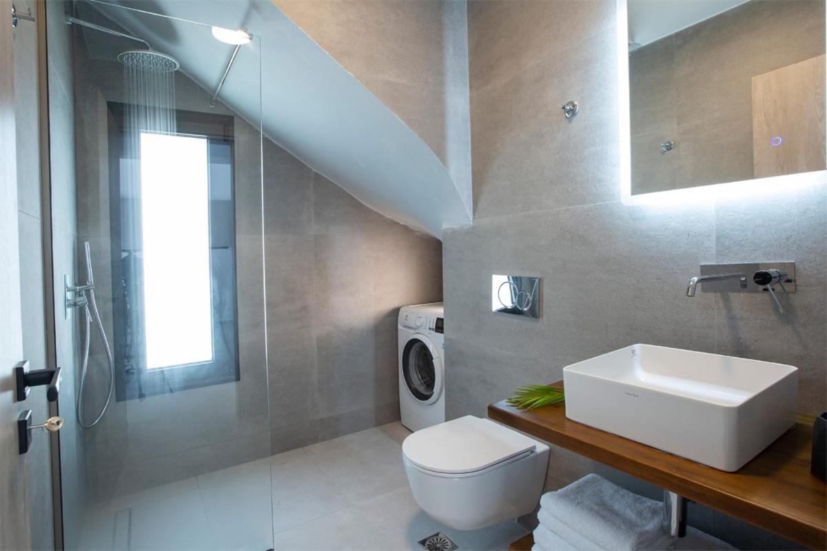 Seascape Villas Vassiliki - Beachfront Villas Exterior foto